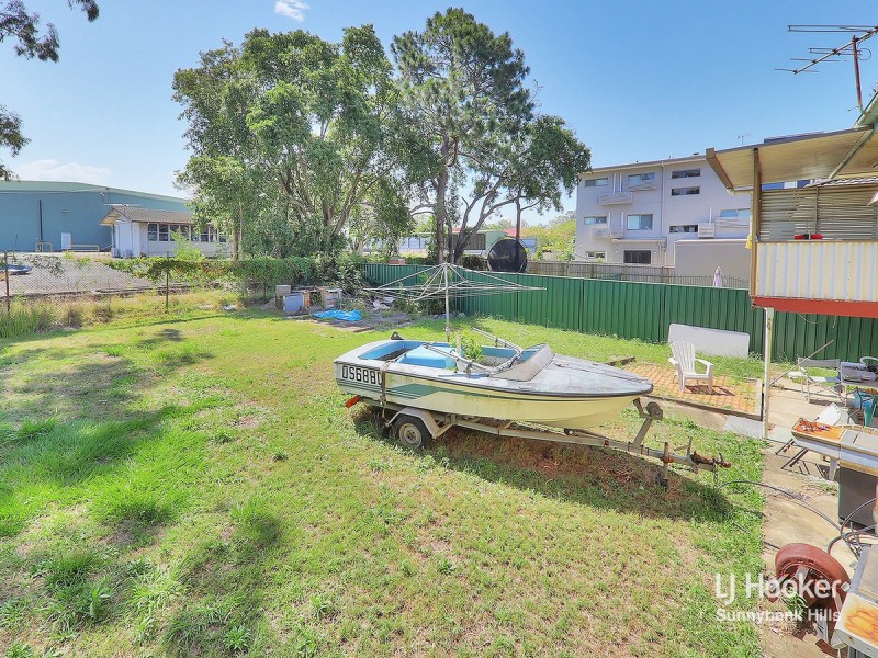 22 Grout Street, Macgregor QLD 4109