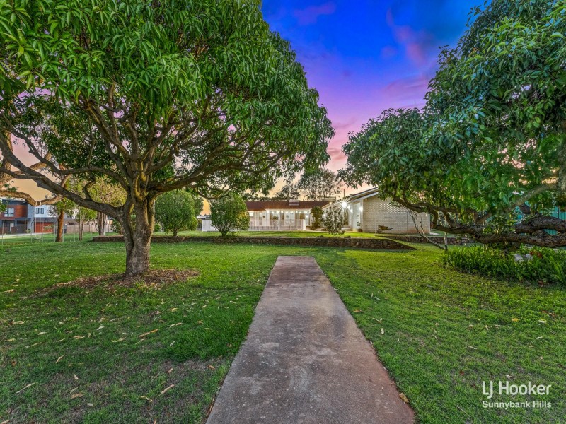 22 Prudence Street, Robertson QLD 4109