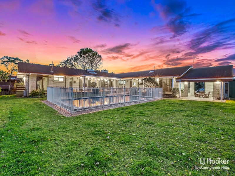 22 Prudence Street, Robertson QLD 4109