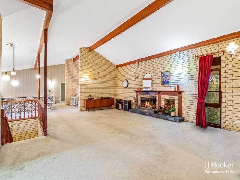 22 Prudence Street, Robertson QLD 4109