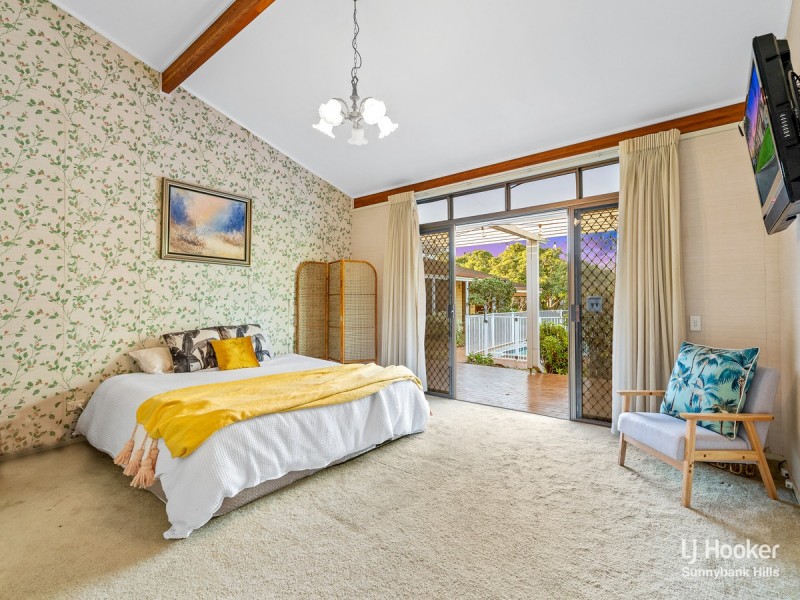 22 Prudence Street, Robertson QLD 4109