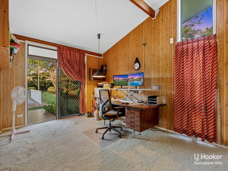 22 Prudence Street, Robertson QLD 4109