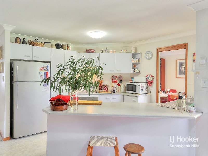 16 Bellflower Place, Calamvale QLD 4116