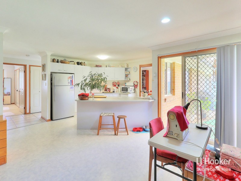 16 Bellflower Place, Calamvale QLD 4116