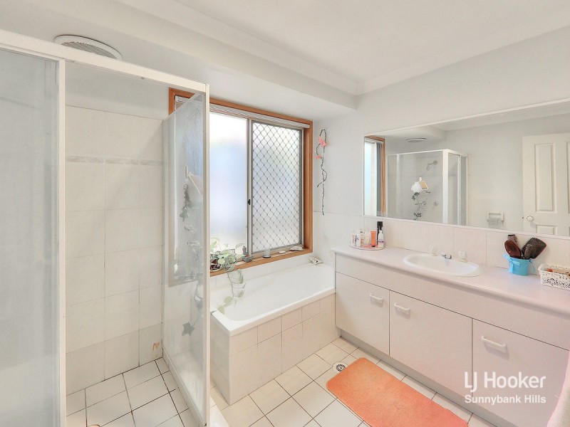 16 Bellflower Place, Calamvale QLD 4116