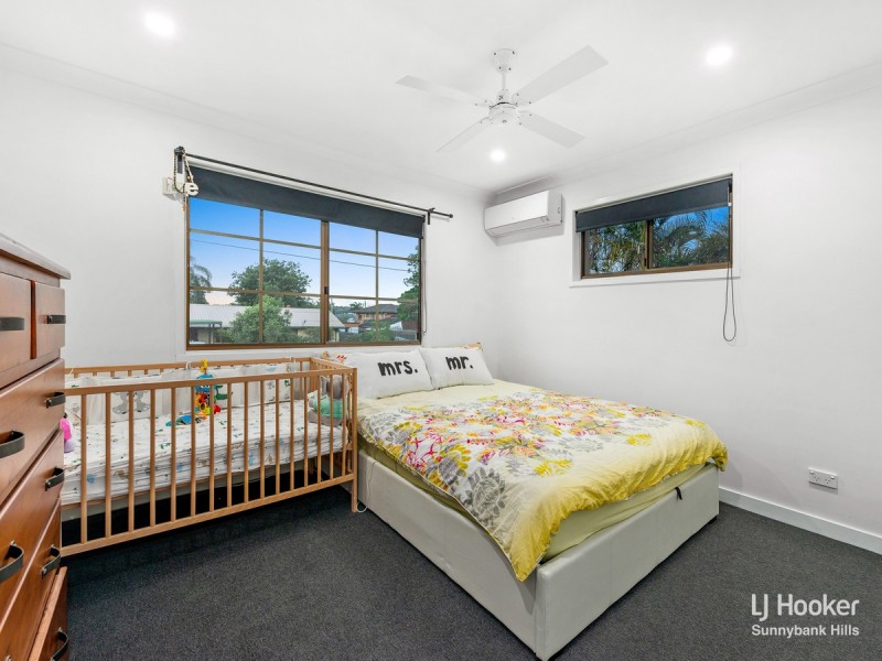24 Bywater Street, Hillcrest QLD 4118