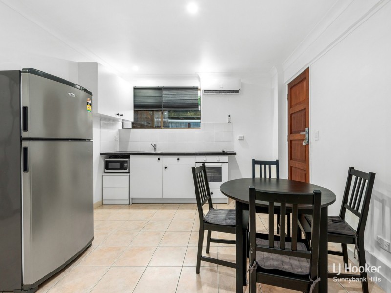 24 Bywater Street, Hillcrest QLD 4118