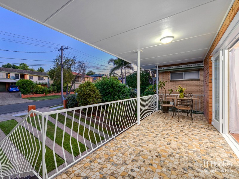 11 Dalgety Street, Mount Gravatt East QLD 4122