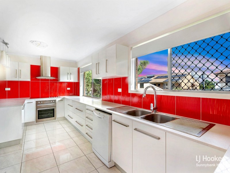 9 Strathairlie Square, Macgregor QLD 4109