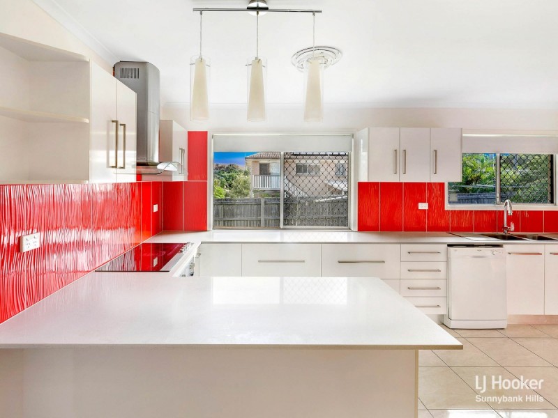 9 Strathairlie Square, Macgregor QLD 4109