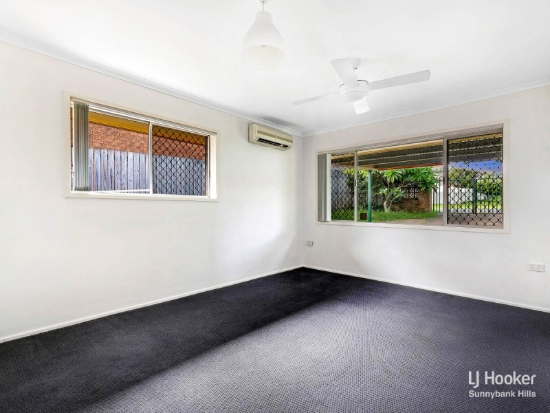 9 Strathairlie Square, Macgregor QLD 4109