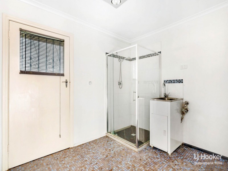 9 Strathairlie Square, Macgregor QLD 4109