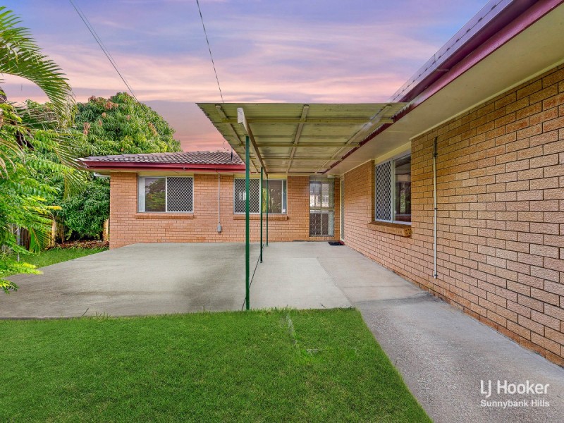 9 Strathairlie Square, Macgregor QLD 4109