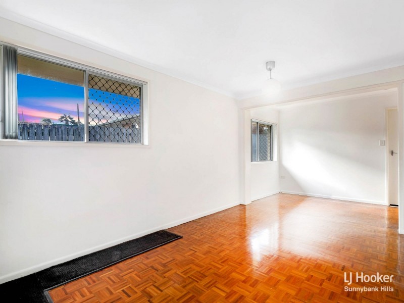 9 Strathairlie Square, Macgregor QLD 4109