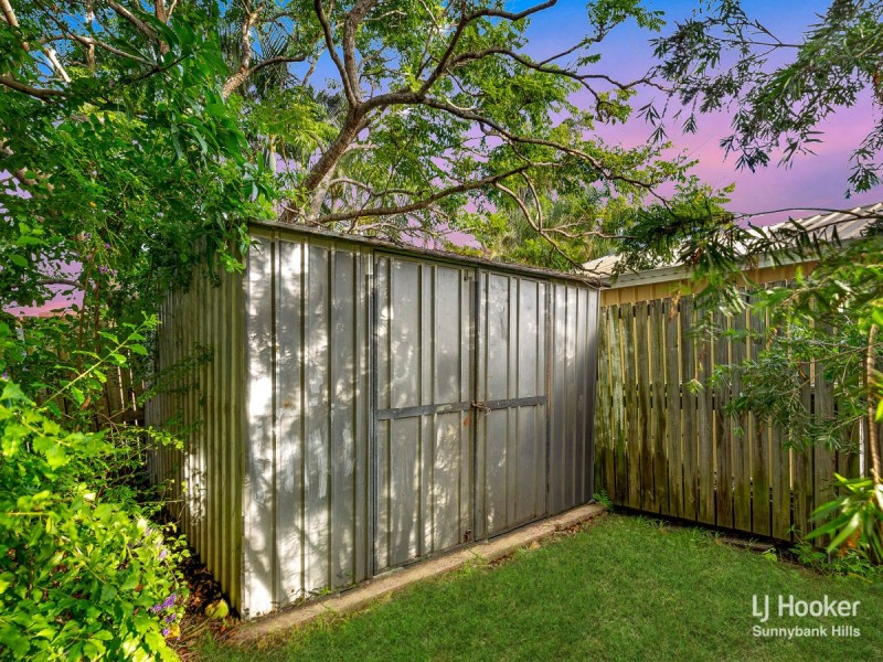 9 Strathairlie Square, Macgregor QLD 4109