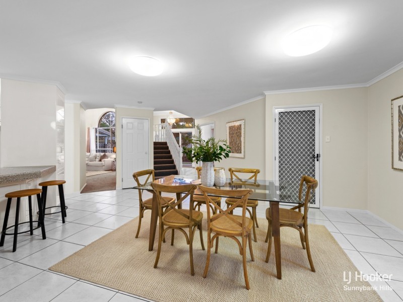 3 Bauhinia Close, Eight Mile Plains QLD 4113