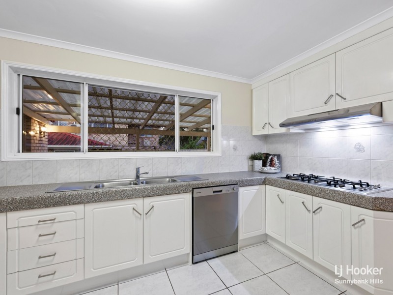 3 Bauhinia Close, Eight Mile Plains QLD 4113