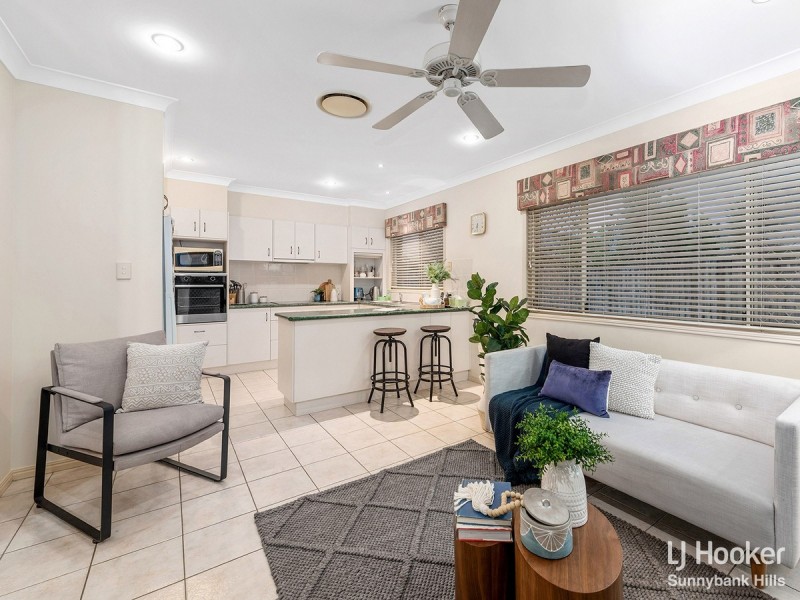 10 Lily Circuit, Kuraby QLD 4112