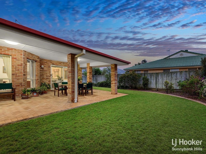 10 Lily Circuit, Kuraby QLD 4112