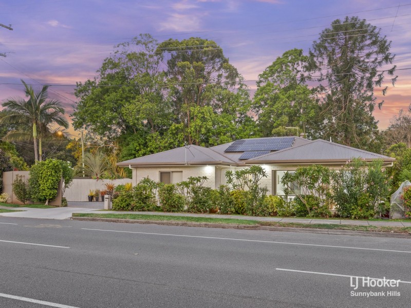 52 Granadilla Street, Macgregor QLD 4109