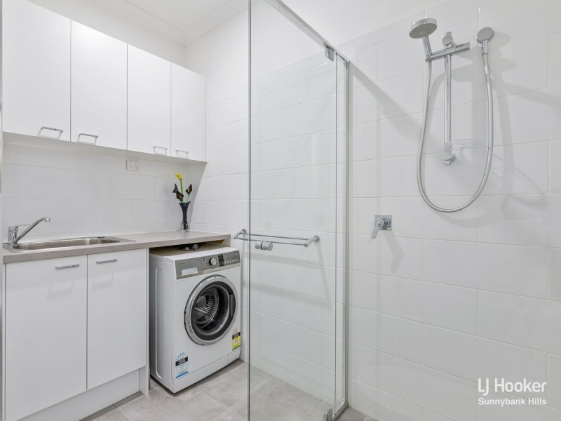 52 Granadilla Street, Macgregor QLD 4109