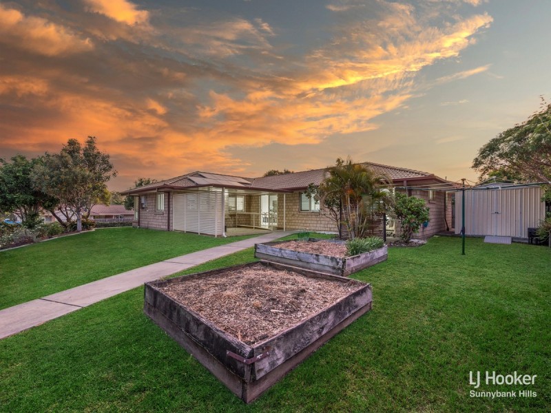 1 Dalmaso Close, Birkdale QLD 4159