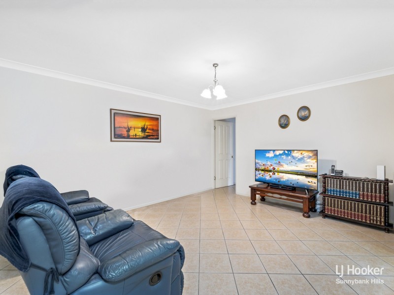 6 Forgione Court, Calamvale QLD 4116