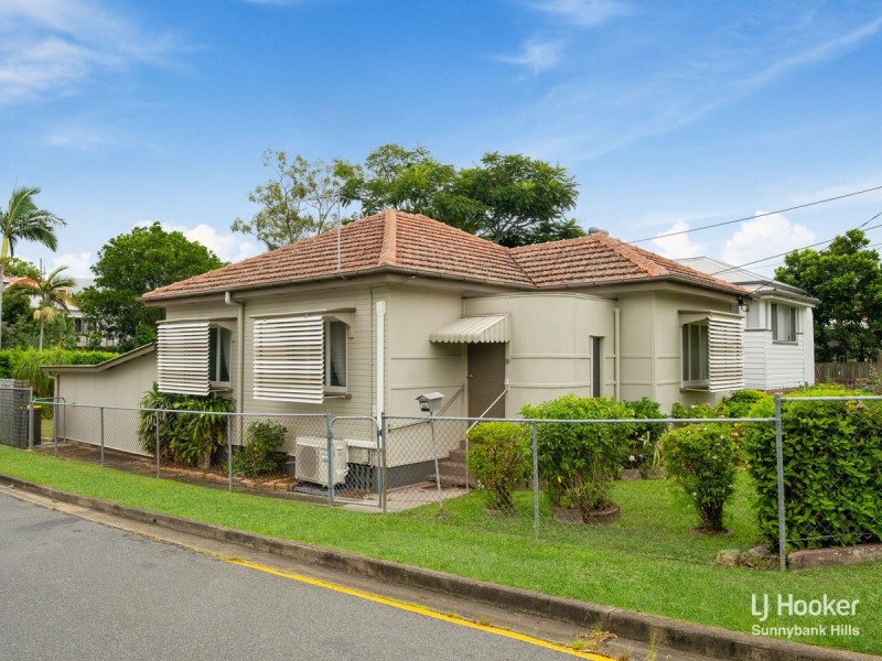 30 Nelson Street, Coorparoo QLD 4151