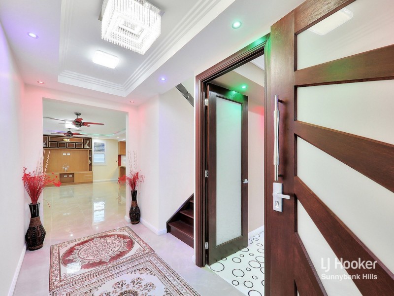 2473 Logan Road, Eight Mile Plains QLD 4113