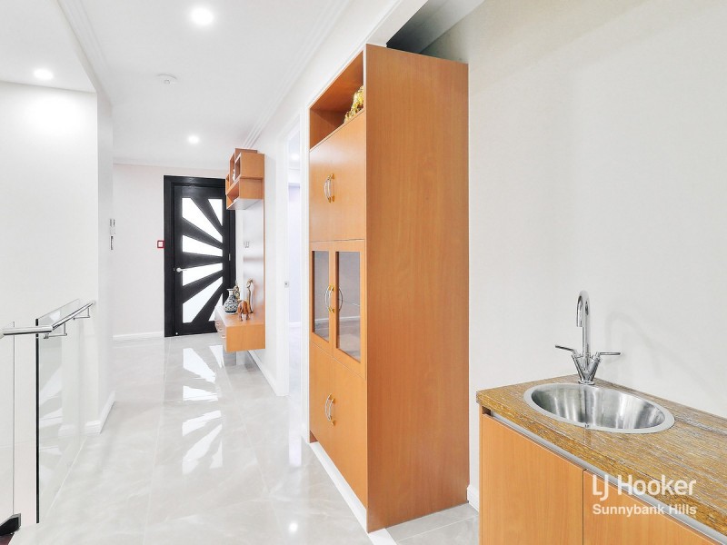 2473 Logan Road, Eight Mile Plains QLD 4113