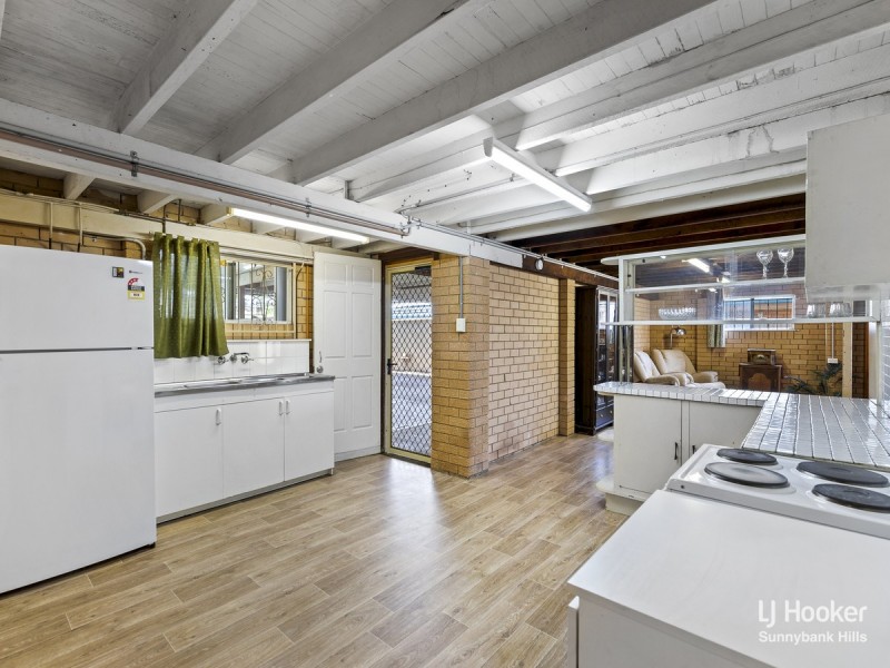 5 Rockvale Street, Coopers Plains QLD 4108