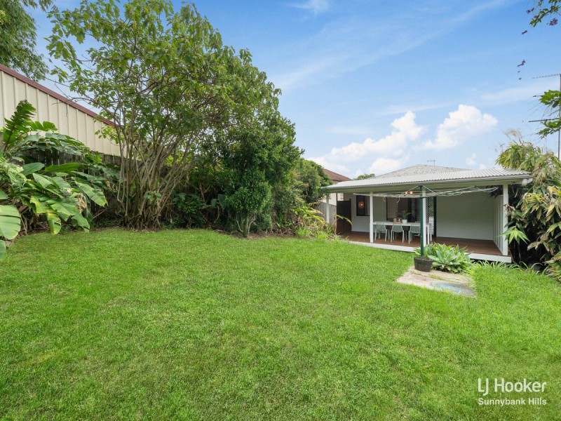 17 Miriam Street, Holland Park West QLD 4121