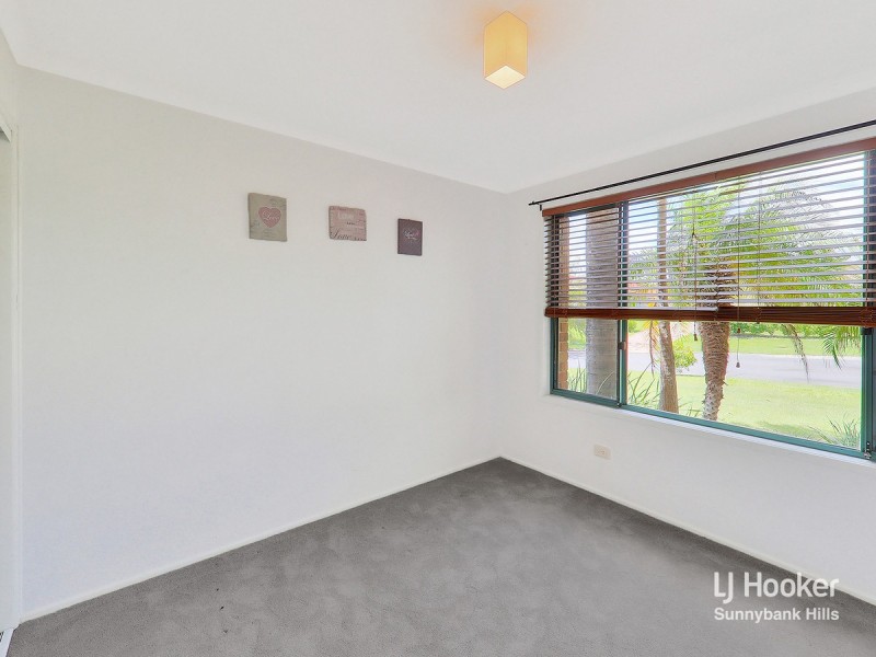 17 Bellflower Place, Calamvale QLD 4116