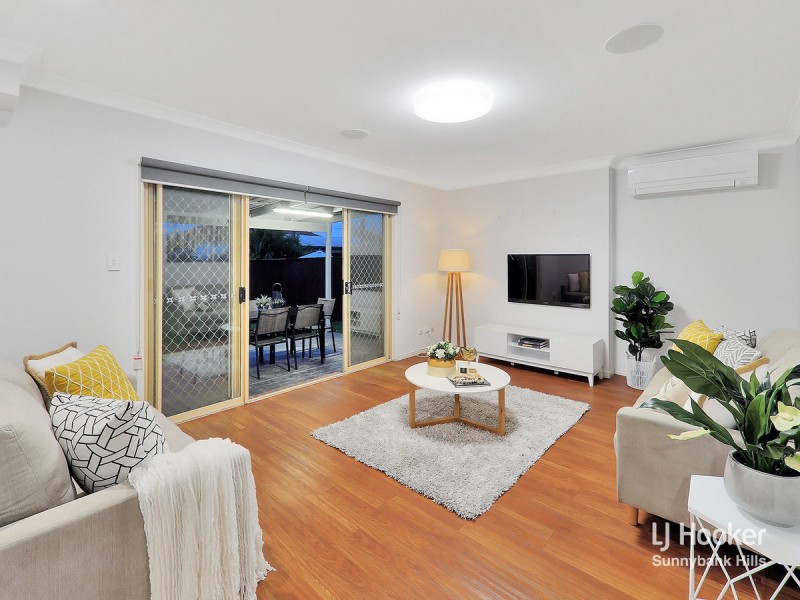 82 Nardie Street, Eight Mile Plains QLD 4113