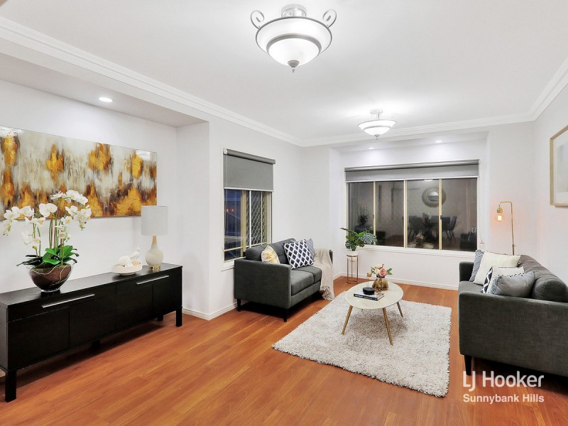 82 Nardie Street, Eight Mile Plains QLD 4113