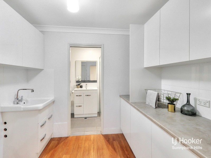 82 Nardie Street, Eight Mile Plains QLD 4113