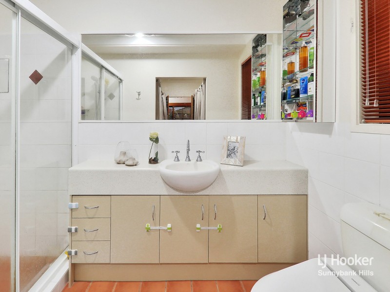 34 Leelaben Place, Eight Mile Plains QLD 4113