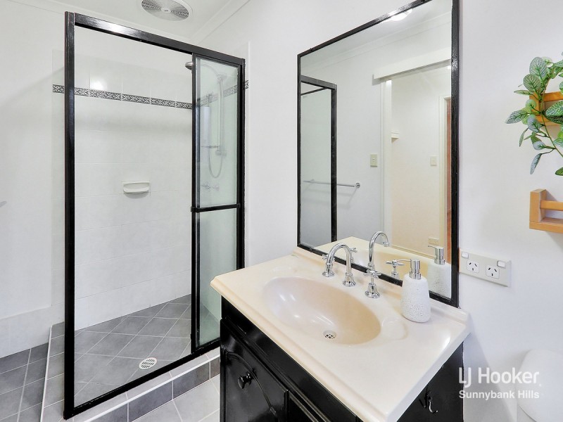 54 Alan Crescent, Eight Mile Plains QLD 4113