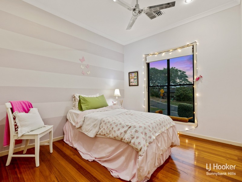 63 Rowland Avenue, Wakerley QLD 4154