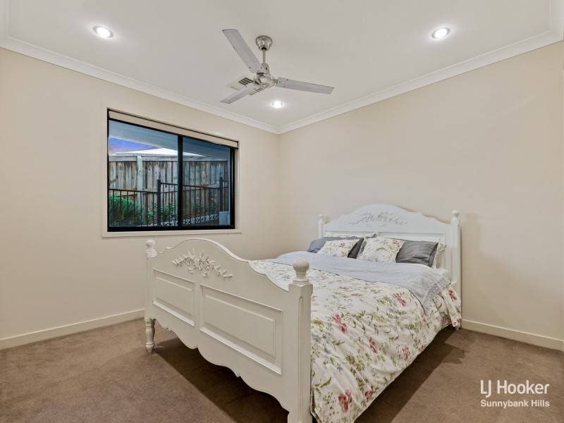 63 Rowland Avenue, Wakerley QLD 4154