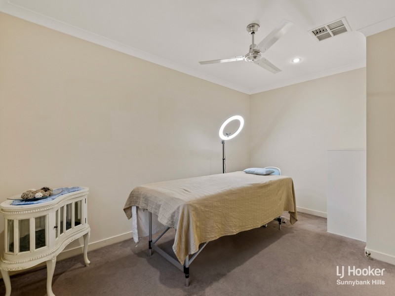 63 Rowland Avenue, Wakerley QLD 4154