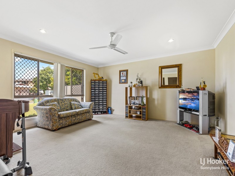25 Murramarang Drive, Parkinson QLD 4115