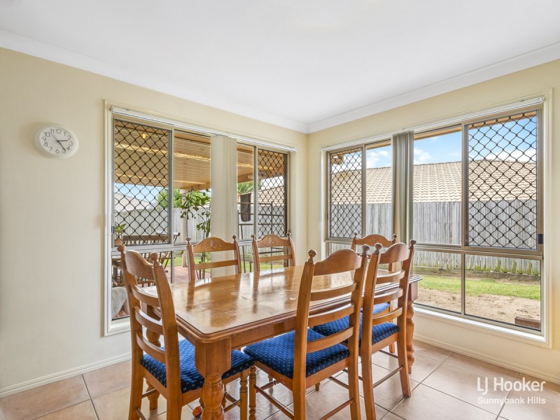 25 Murramarang Drive, Parkinson QLD 4115