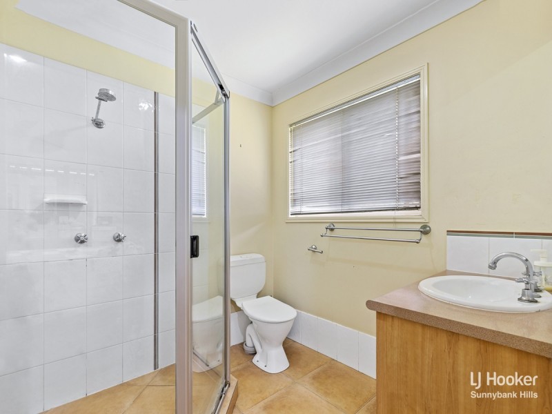 25 Murramarang Drive, Parkinson QLD 4115