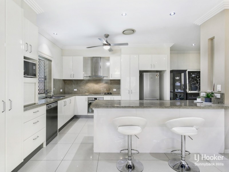 16 Aldea Place, Stretton QLD 4116