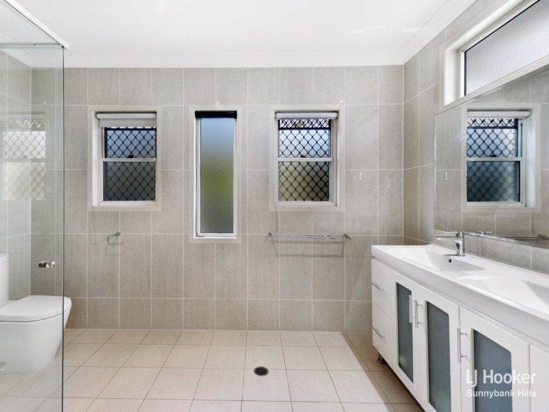 16 Aldea Place, Stretton QLD 4116