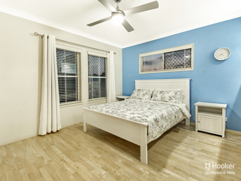 16 Aldea Place, Stretton QLD 4116