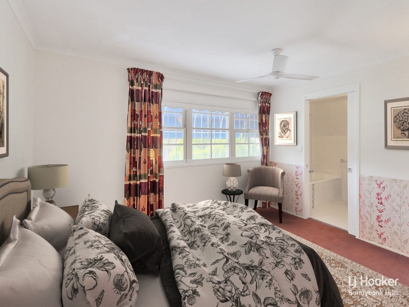 21 Bluegum Street, Macgregor QLD 4109