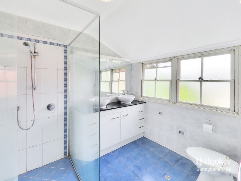 21 Bluegum Street, Macgregor QLD 4109