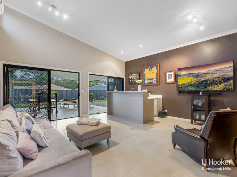 47 Tantanoola Street, Parkinson QLD 4115